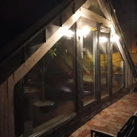 Nove Podkrovie Umelca *