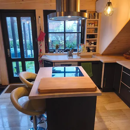 Nove Podkrovie Umelca Lägenhet